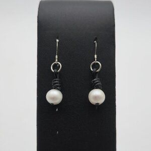 Sterling Silver And Leather Handmade Pearl Earrings A3907